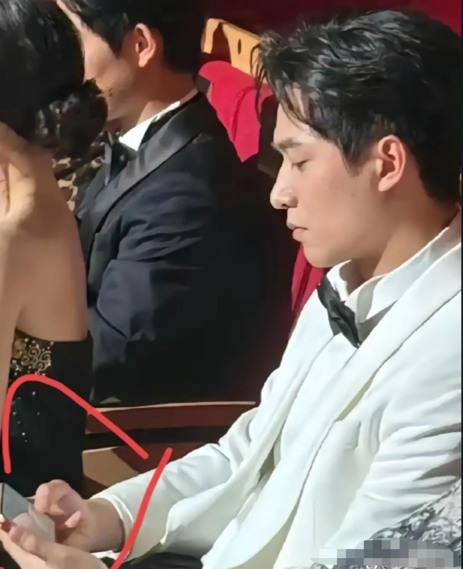 王皓祯这个人跟娱乐圈的明星确实不一样，他低调的有点过头了，言行举止不像明星，更像