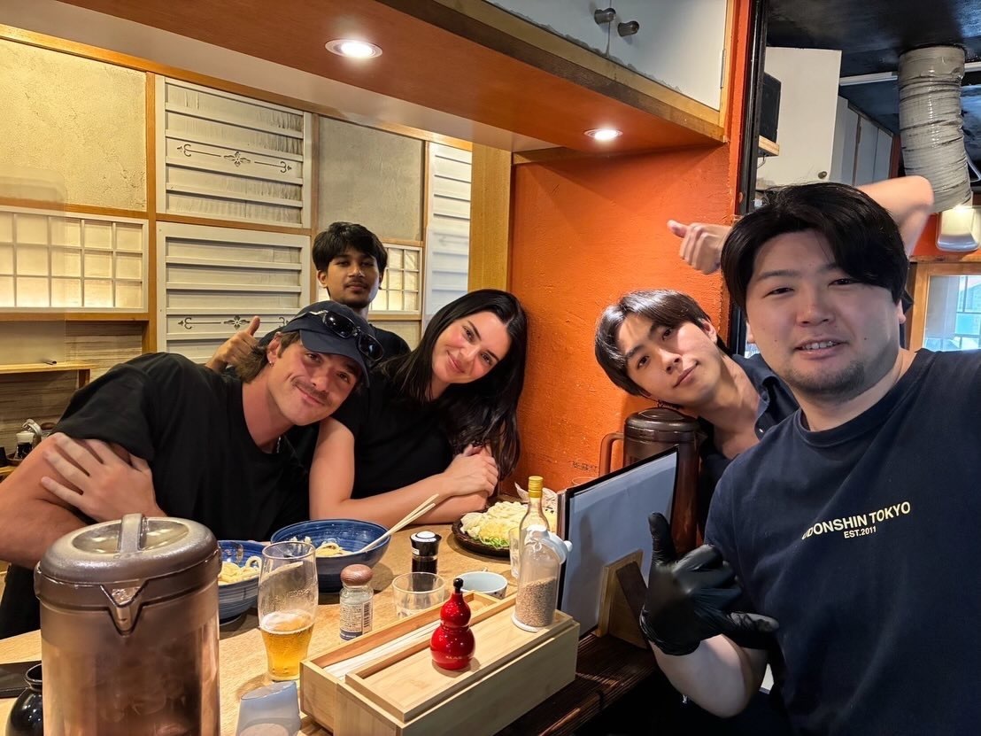KendallJenner＆JacobElordi肯豆和亢奋男主在东京
