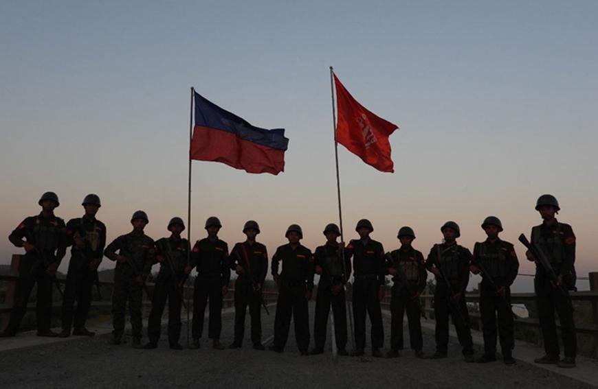 缅甸内战打得天昏地暗，各派武装杀红了眼，却唯独守着一条铁律：绝不碰中缅油气管道。