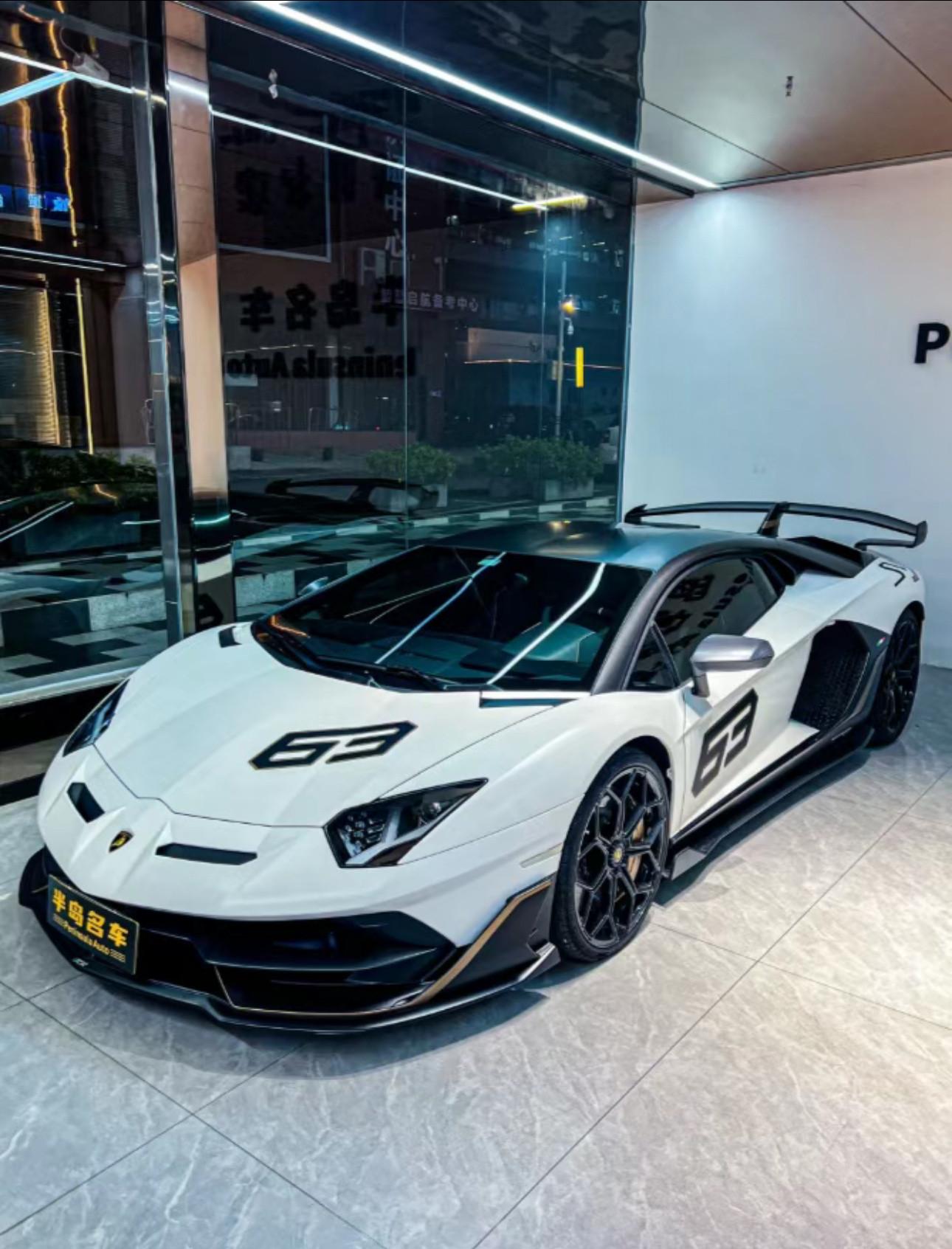 纽北最速牛—兰博基尼AventadorSVJ！