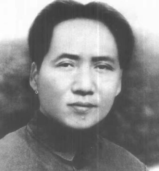 江山应不应该是毛主席的？“老地主”郭梓阁用亲身经历告诉你答案。这句话乍一听有