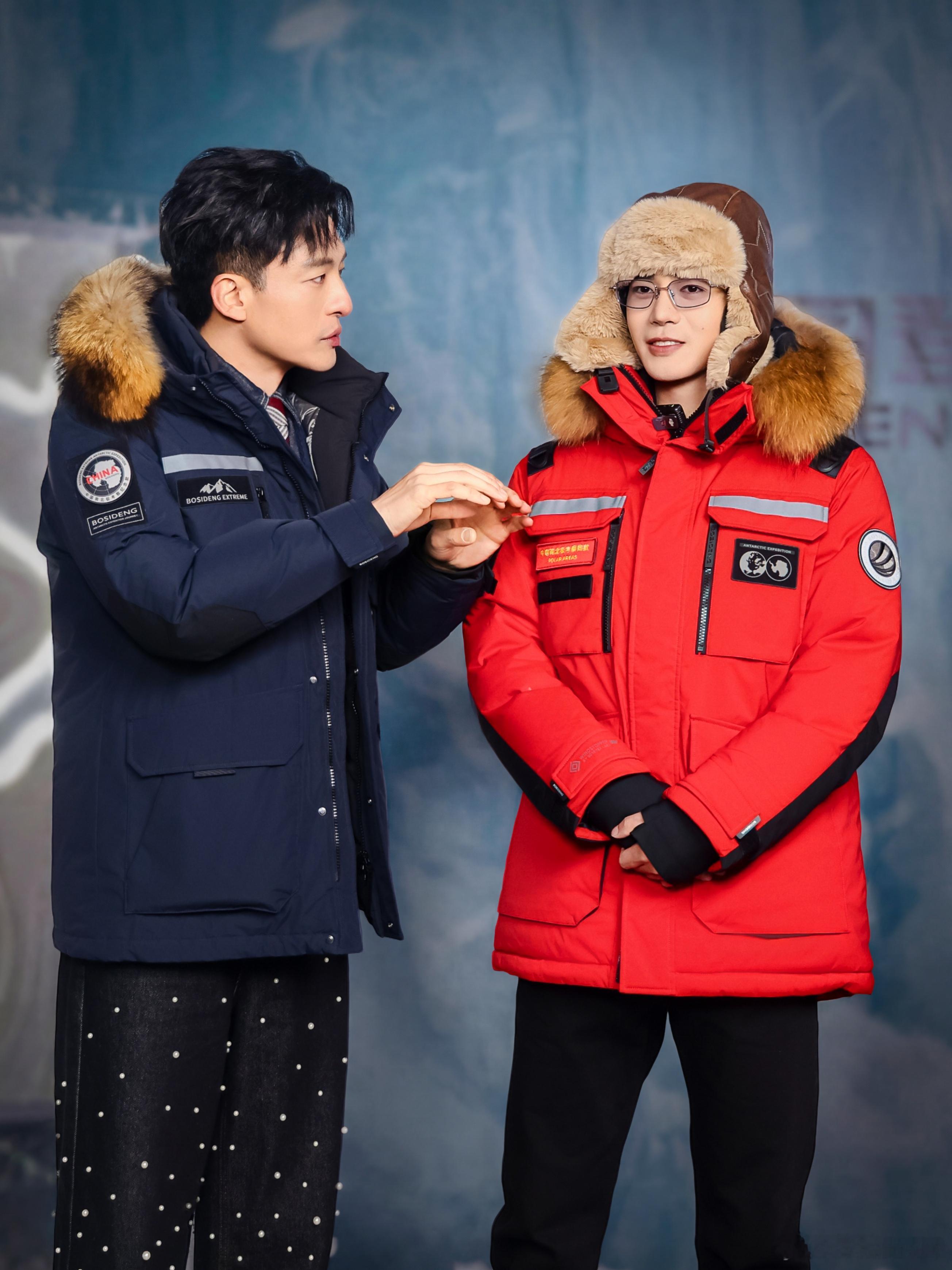 一件羽绒服存档了好多冬天回忆是的，羽绒服就是你冬天抗寒保暖的好搭子。尤其对于我们