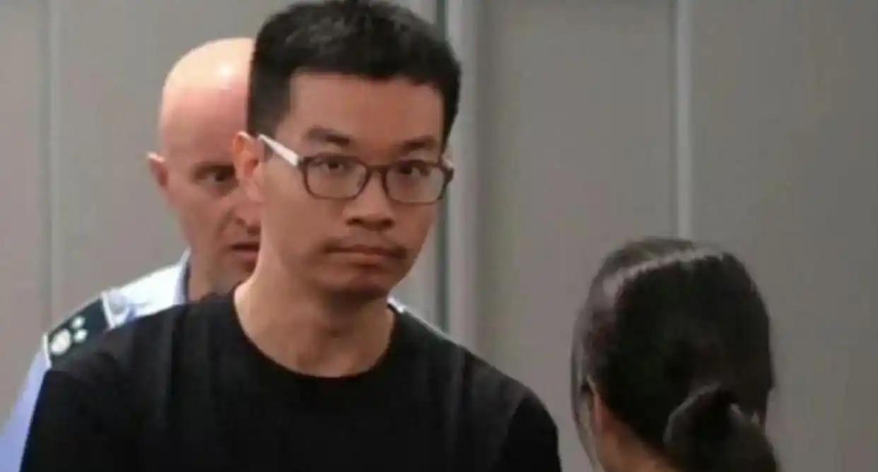 查内鬼，抓间谍！中国当务之急！上海科技人才徐泽伟，夫妻二人前往意大利旅游，刚落地