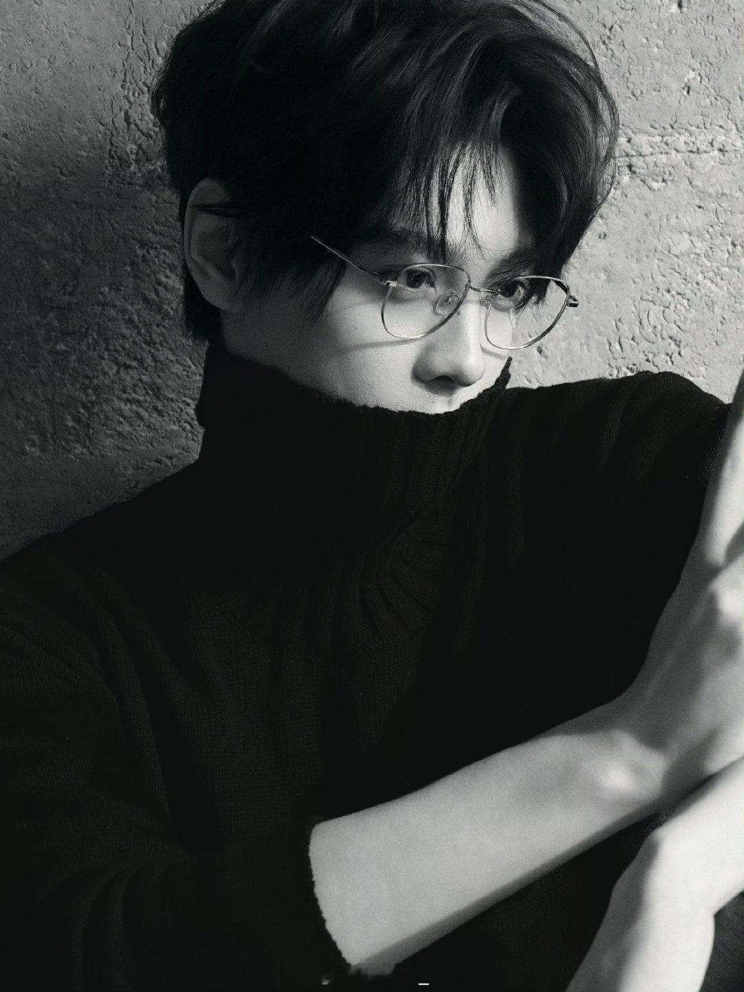 田栩宁田栩宁腊八四宫格这么帅的脸就应该多多营业帅到没有不叫老公的义务最最最重要的