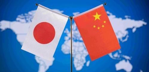 日本出来回应了！在我们将20家日本实体纳入管制清单之后，日本非常的愤怒！2月24