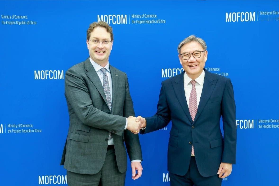 欧洲答应中国了4月23日，这一天格外热闹，欧洲汽车工业协会主席、奔驰集团董事