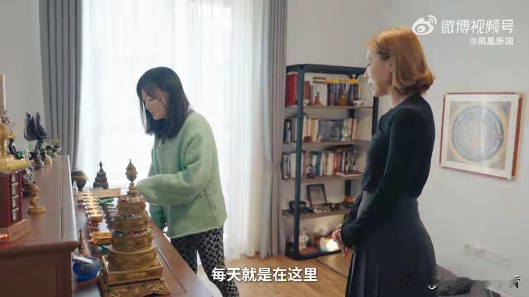 薛佳凝没有出家，她只不过喜欢佛学，喜欢让自己安静，薛佳凝其实一直不缺吃穿，拍《粉