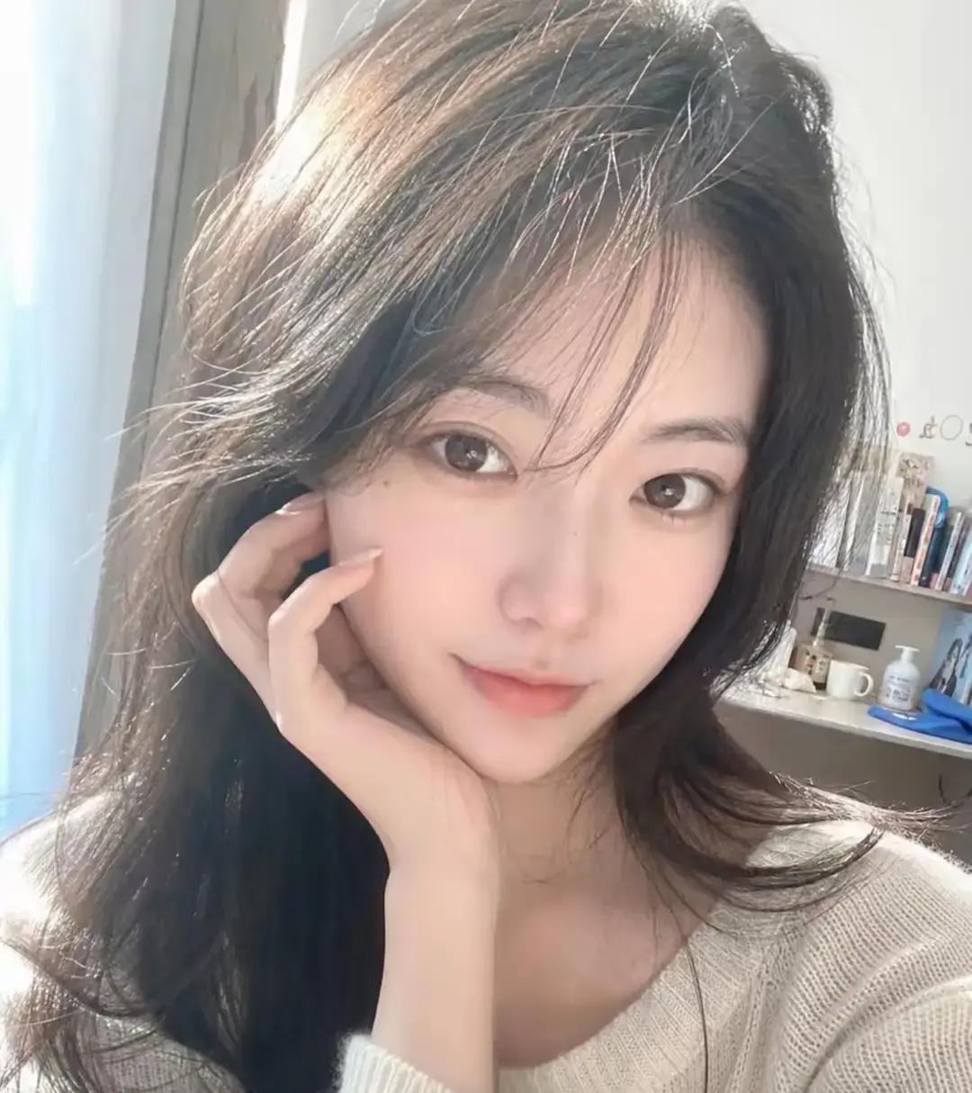 女儿因为买了一套护肤品，和女婿闹到离婚。我女儿叫林静，嫁过去三年，一直没出去