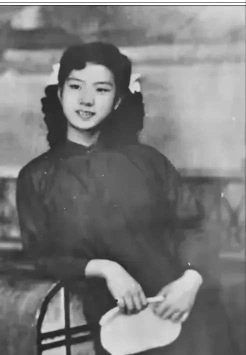 厦门解放前夜，26岁的刘惜芬被敌人折磨了整整17天。16岁那年，刘惜芬为了学门