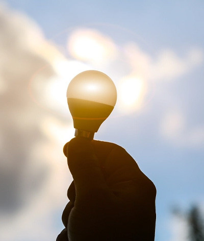 科学家破解量子谜团可利用光发电