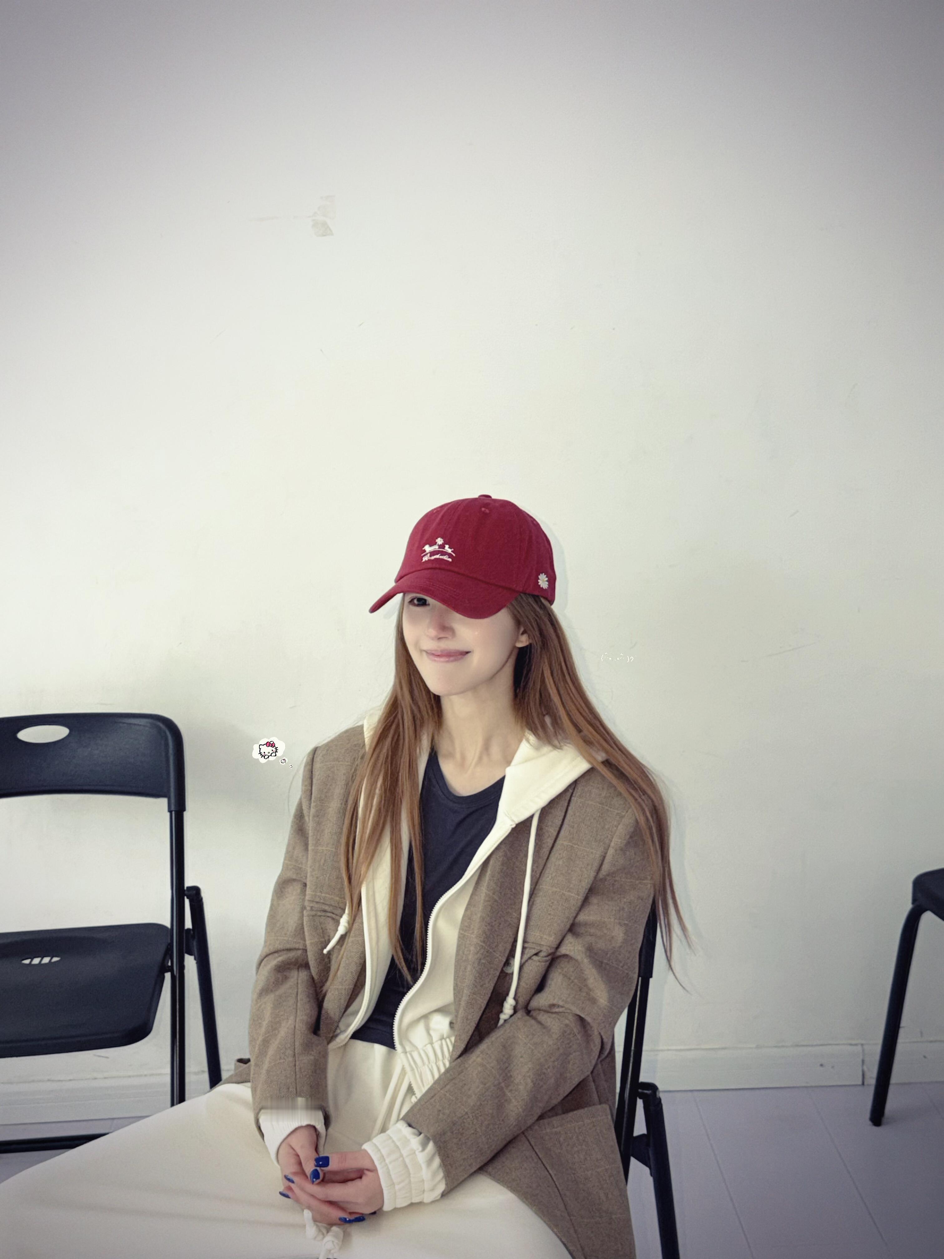 赵露思最新营业的背景是练舞室​​​