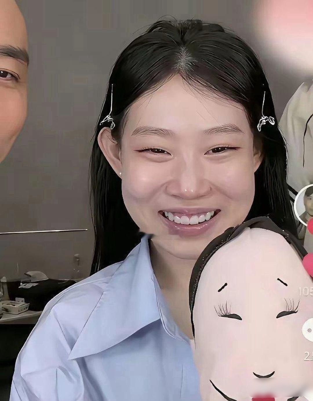 1万2⁠一次的⁠化妆‎﻿到底有多牛？⁠看⁠完沈佳润妆前妆后，秒懂﻿！