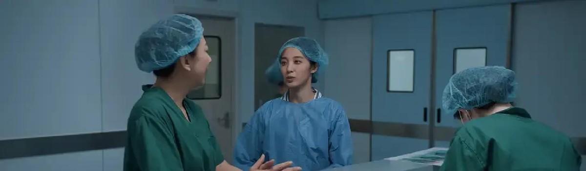 追《藏锋》追到现在算是彻底把我整懵了，这剧的导演是不是跑偏得太离谱了点，两路毒贩