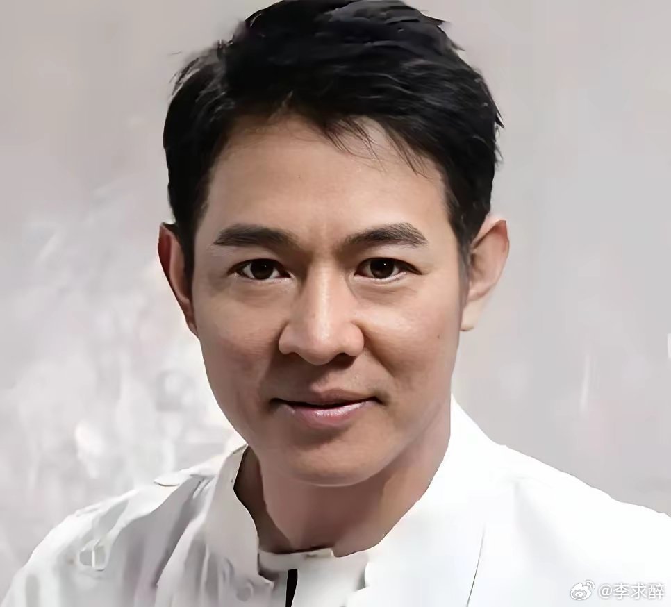 李连杰这话太有道理了！​​​​​​杨澜采访李连杰，问他从古至今有没有偶像，李连杰
