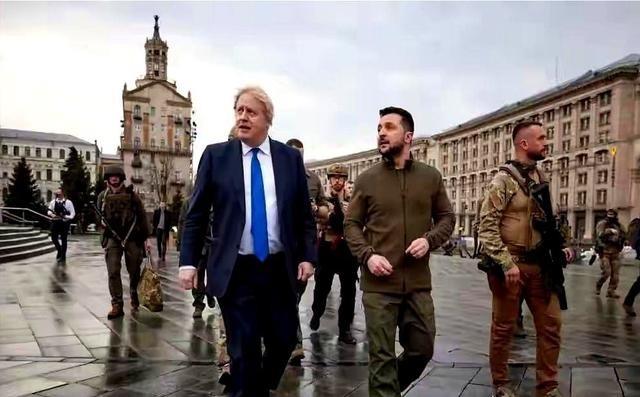 你以为俄罗斯人最恨的是美国？错了。大错特错。民调甩脸上，72.4%的俄罗斯人，心