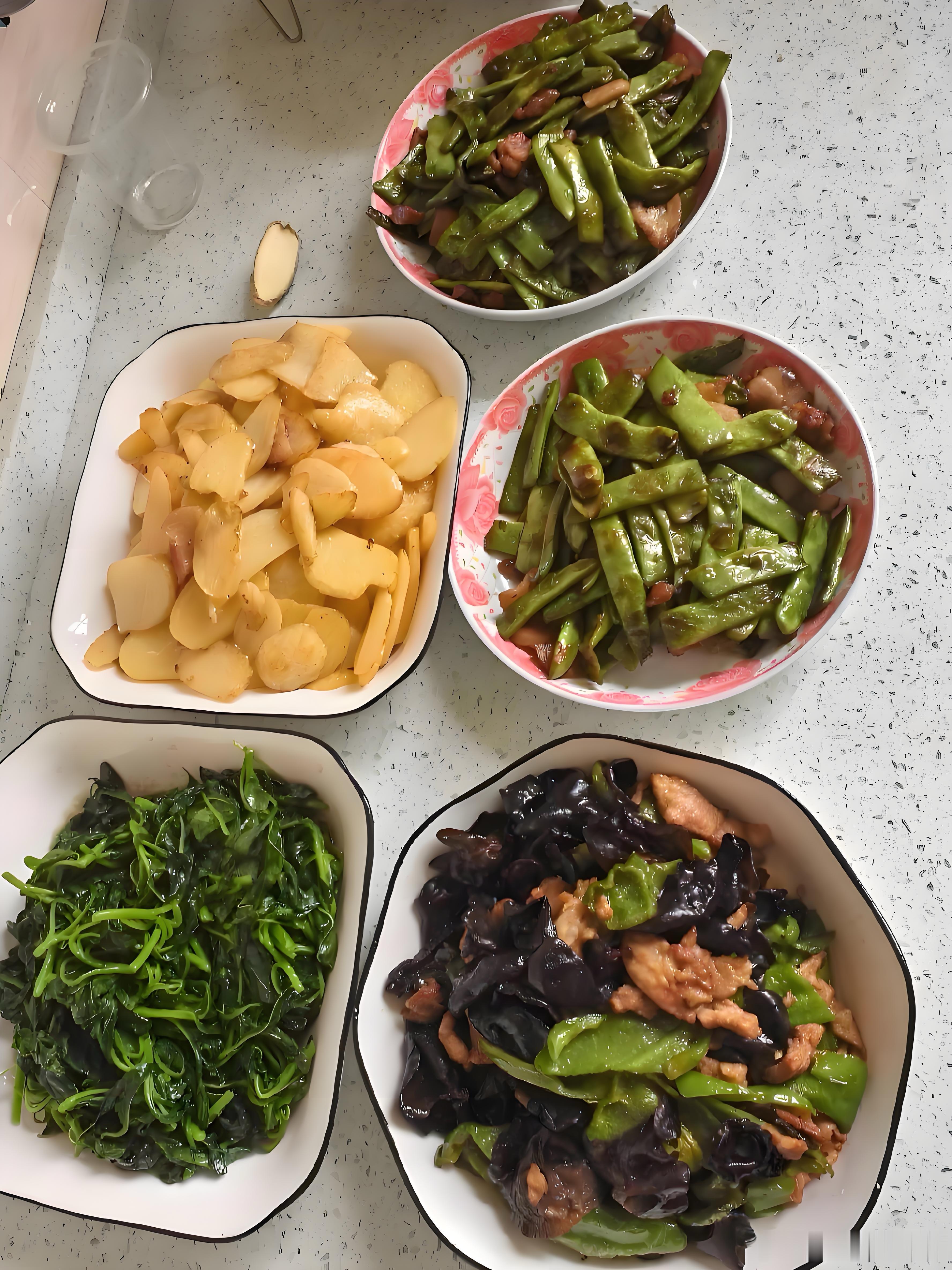 刚请的阿姨，感觉不太会做饭……