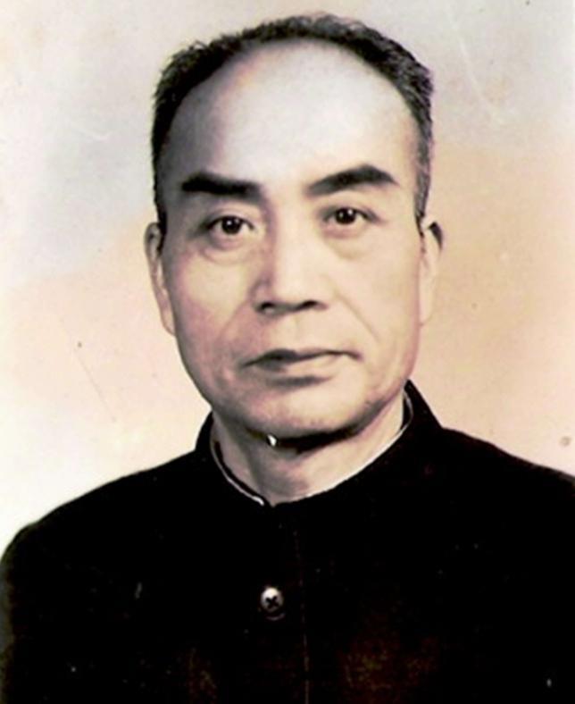 1943年，国军103师起义后，我军让103师截击一下23军，但103师师长曾元
