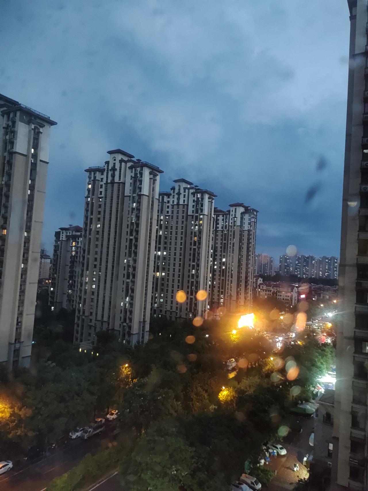 秋天的风景就像一首无声的诗，每一处都是大自然的馈赠～