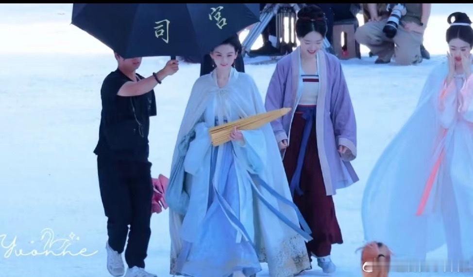 敢说这个造型大家都会喜欢，完全古言封面