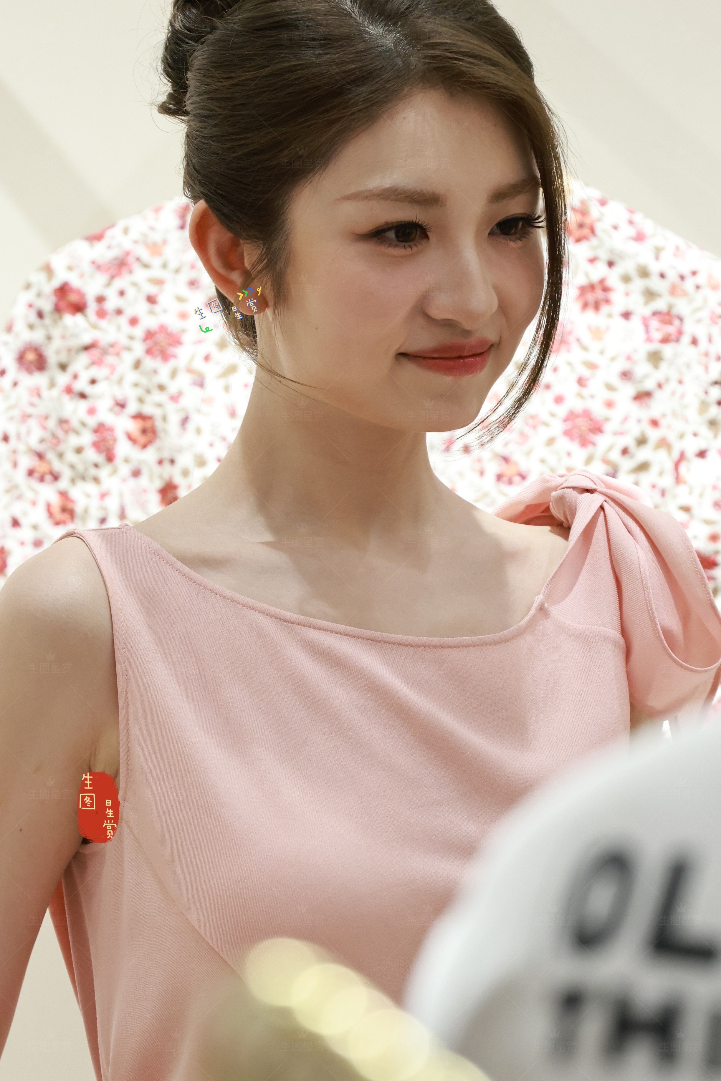 粉色的蓝蓝，低头一瞬上心头💋徐如蓝北京朗姿一日店长第二套look🌸