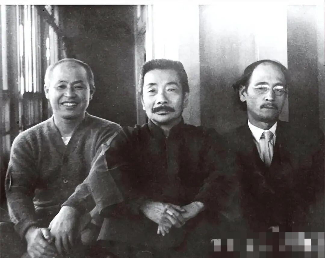 内山完造回忆录里的小故事六结识鲁迅1927年，具体时间不详。实