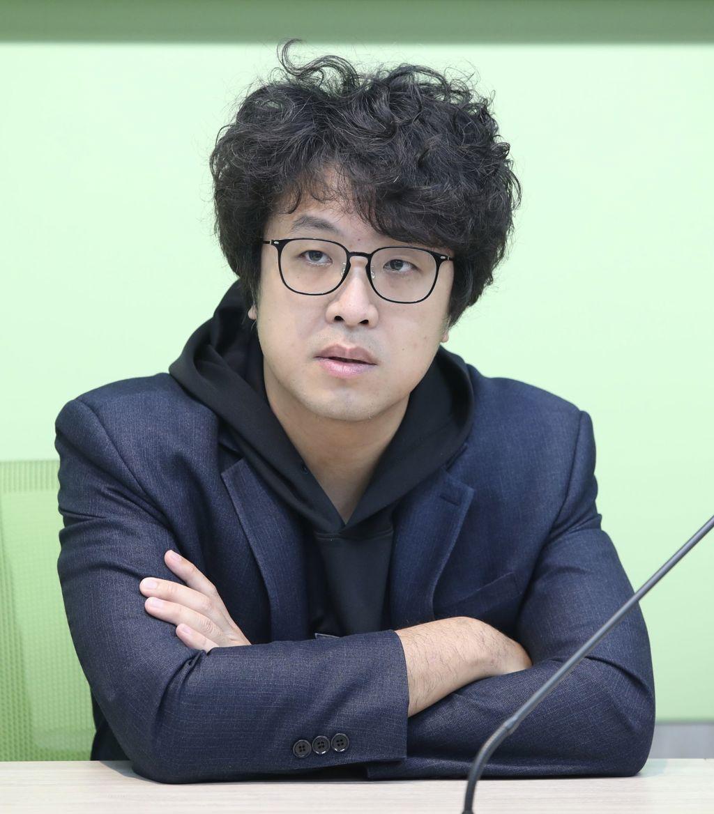 民进党13日征召沈伯洋出战台北市长赖清德将亲自授旗民进党备战年底县市首长选战