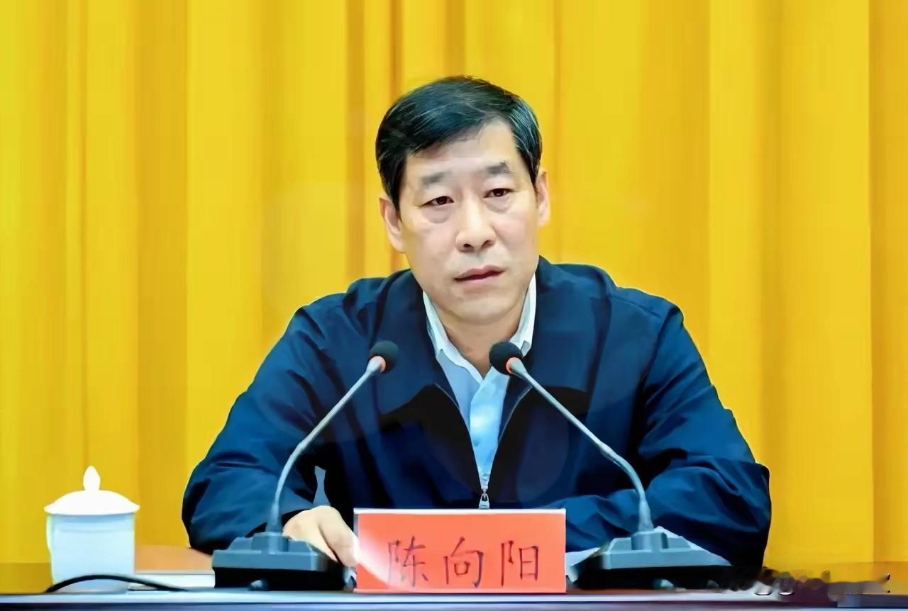 公道自在人心！一个地级市的市长辞职了，是过不了心里那道坎，还是迫于压力？其