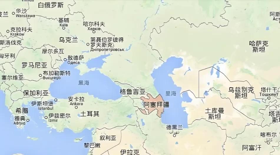 俄罗斯如果在这个时候对付阿塞拜疆，那是十分不明智的行为。别看阿塞拜疆国家不大，