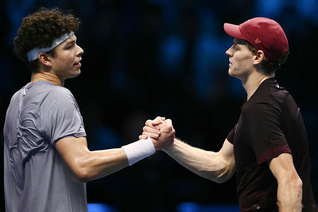 日东周五完整比分👇⭕️比约·博格组：辛纳6376(3)谢尔顿阿利亚西姆