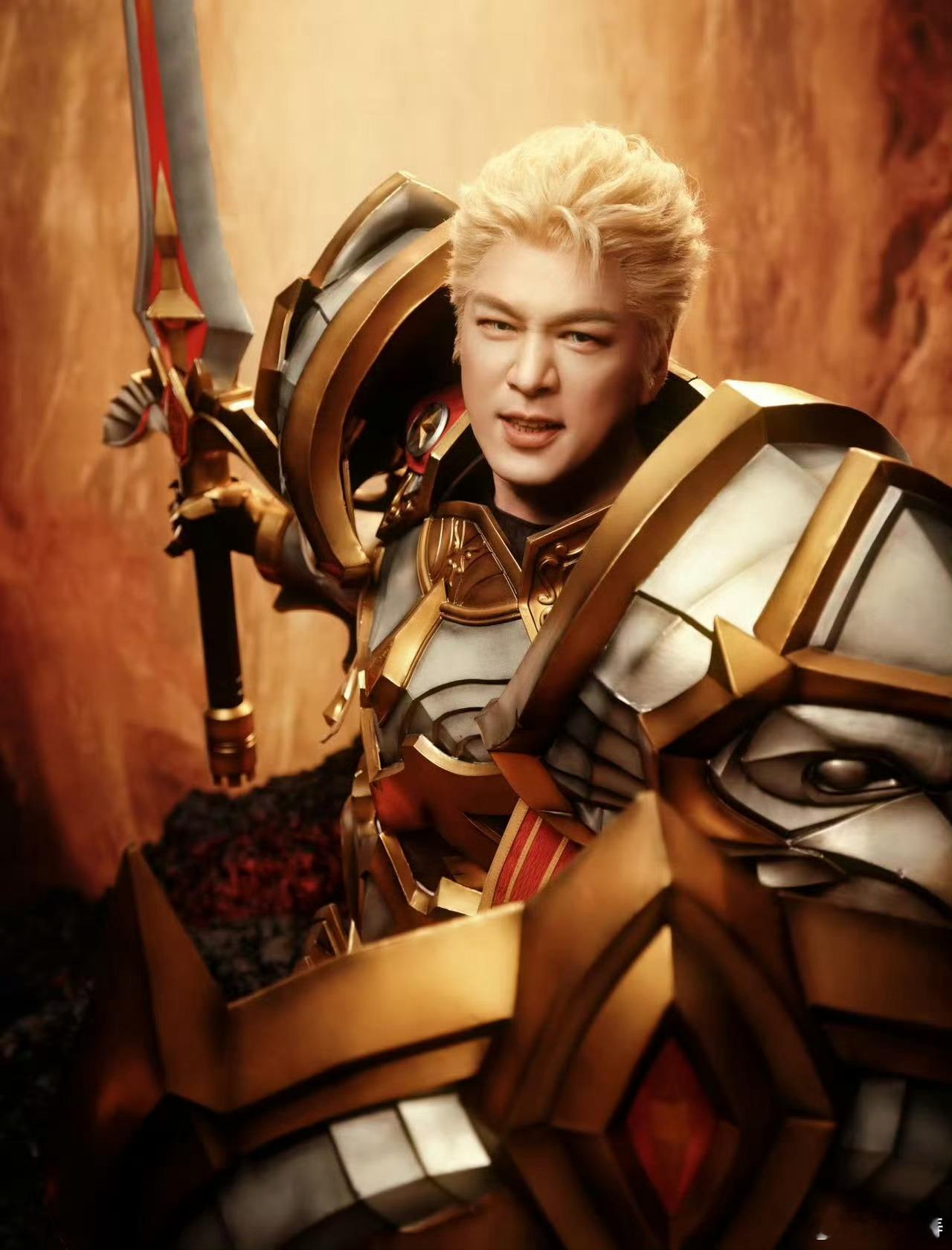 这竟然是王耀庆看到这组图不说是谁，谁能和王耀庆联系到一起，这竟然是王耀庆！这次玩