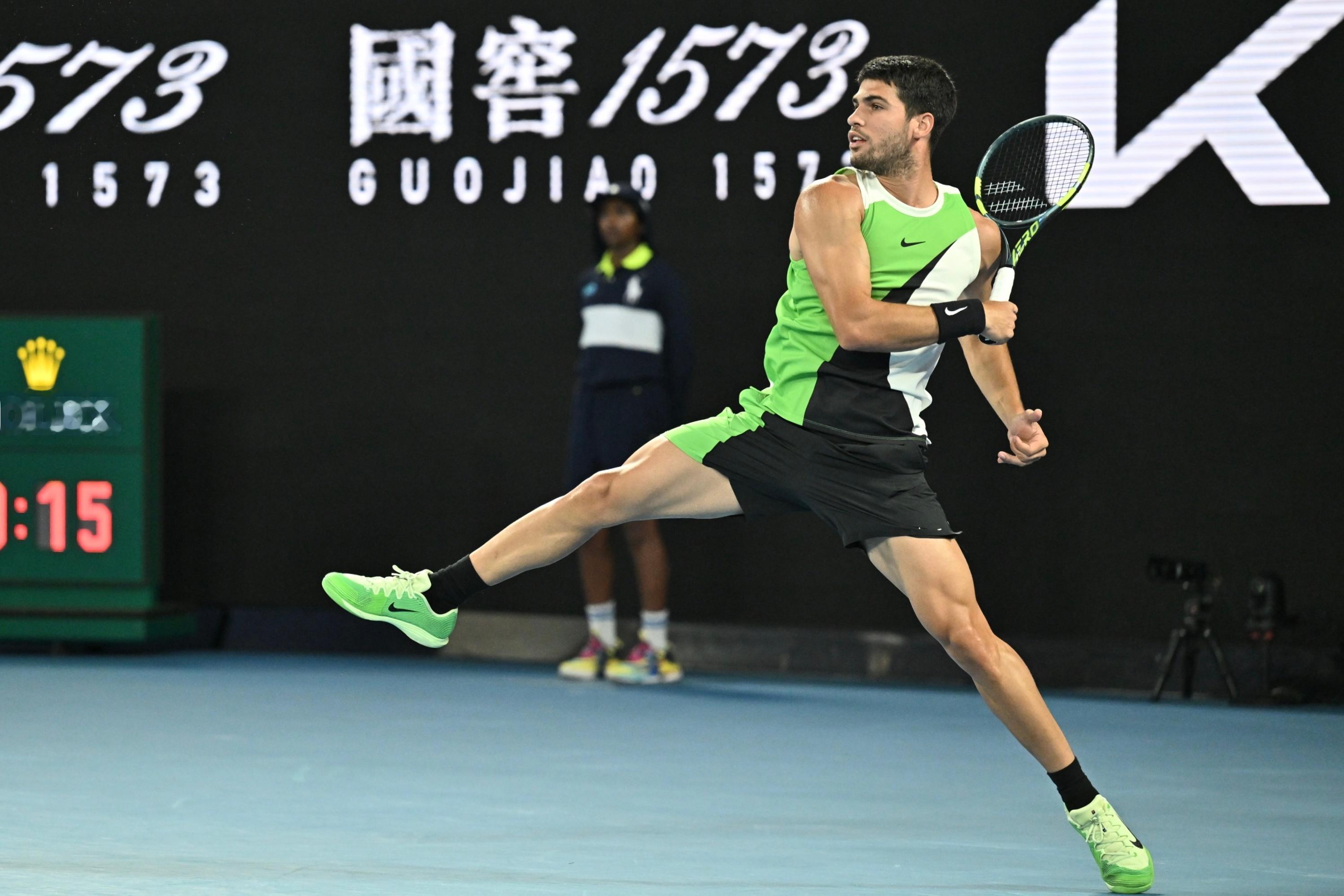 德约科维奇vs阿尔卡拉斯阿尔卡拉斯的反击来了！世界第一在次盘同样取得了两次破发