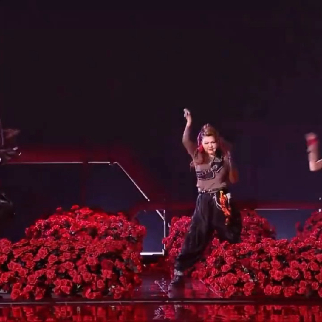 乌兰图雅团第一小涂鸦：这辈子的跨骨轴子今晚扭完了