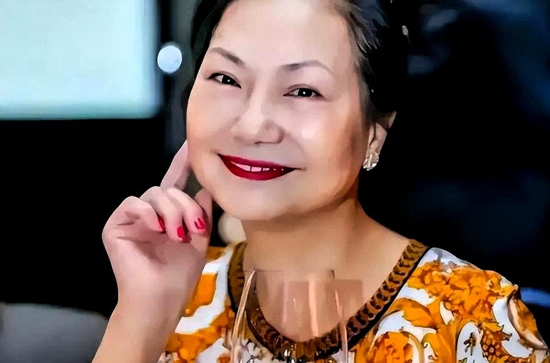 前些年大S和具俊晔想结婚，徐妈妈不同意。大S就和老公骗老妈说要把台北那套价值20