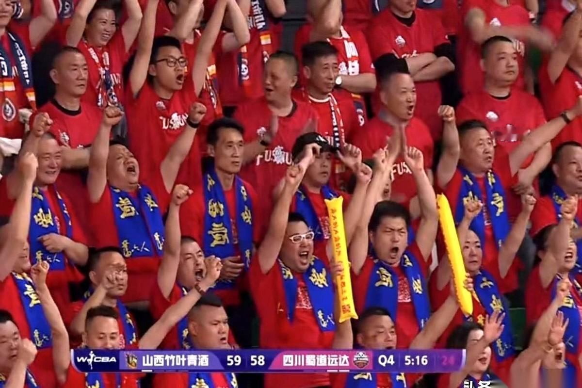 WCBA总决赛的终场哨声一响，山西女篮的主场安静得可怕。手握三个外援，打对面单