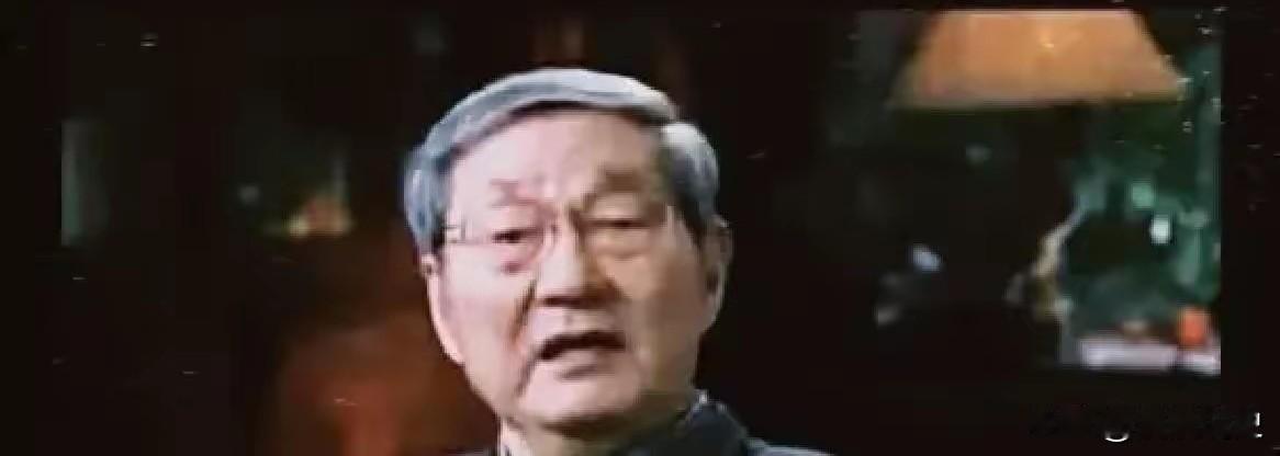 如今这世道，连退了休的人都得想方设法露个脸、生怕被人遗忘，可有个曾经声名赫赫的人