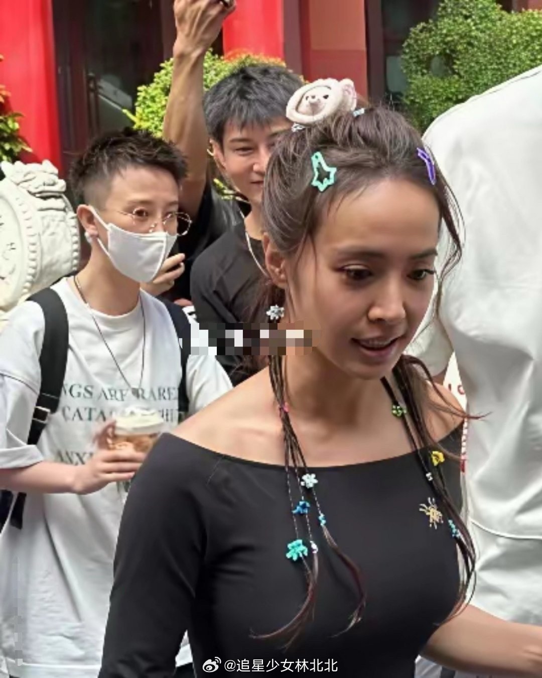 年近50还跟少女一样，周杰伦不后悔我不信。