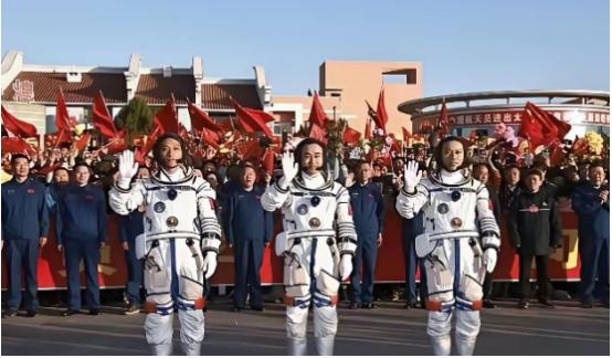 日本拿了快30个诺奖，英法德加起来200多个，可月球上插过谁的旗？火星车又在谁家