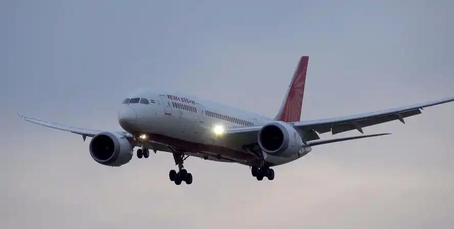 波音787首次空难，没想到发生在印度。飞机起飞仅30秒就坠地，也就只有三种原因猜