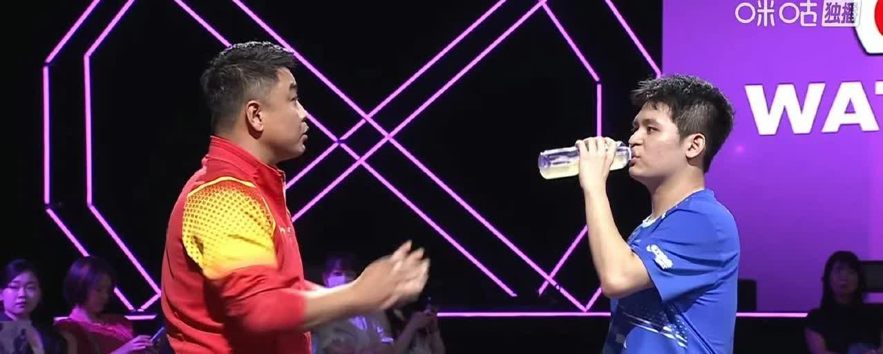王皓应该满意了！林昀儒又又又又又输给林诗栋了！这是横滨冠军赛最有含金量的首轮对决