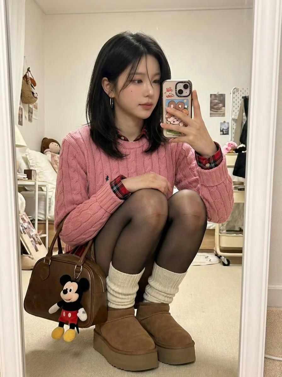 今天的OOTD是草莓牛奶味的！🍓成都·跳伞塔