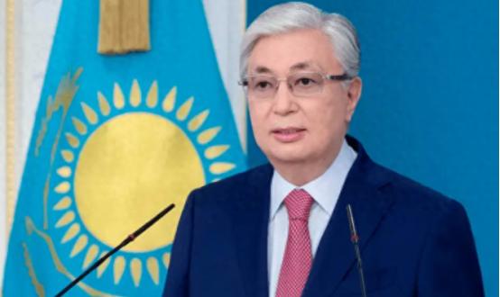 胆大包天！哈萨克斯坦把普京的面子当做了“鞋垫子”！托卡耶夫在日本拿到实打实的好处