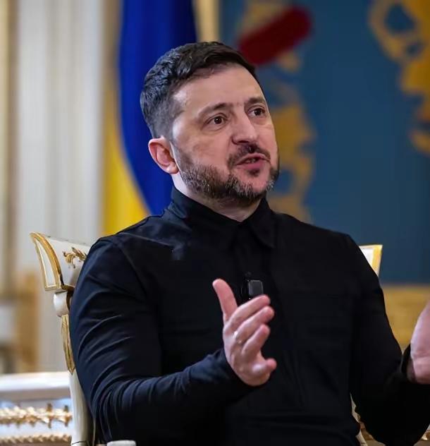 谁说乌克兰战败了，泽连斯基明确表示，乌克兰并没有输，谁也不许说乌克兰“正在输掉战