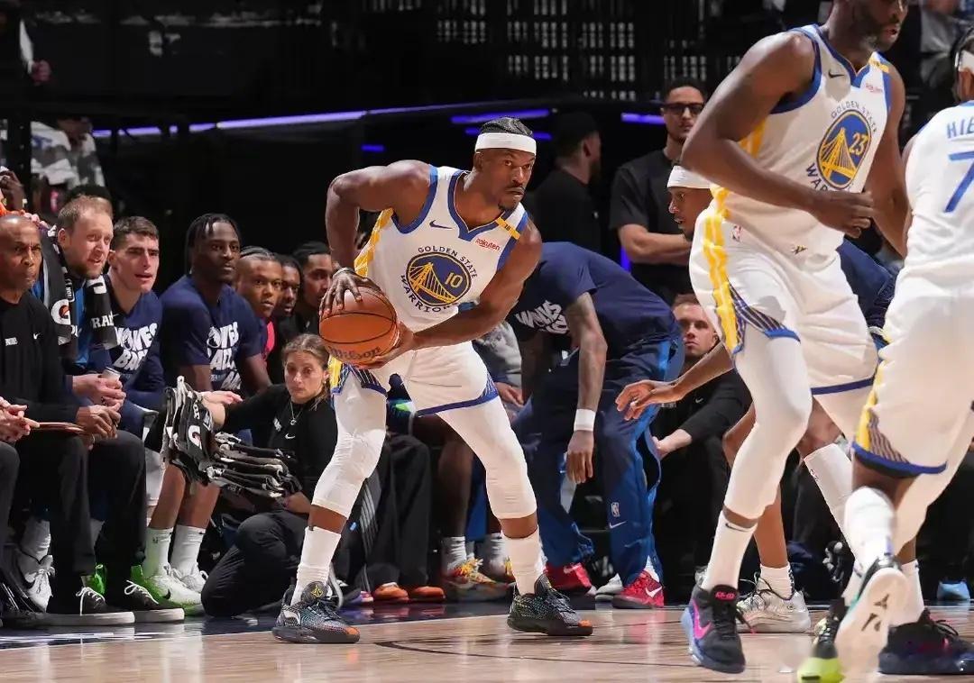 勇士—森林狼1:1之后，忽然想起一件事:现在的nba，到底该怎样抱团？个人认为，