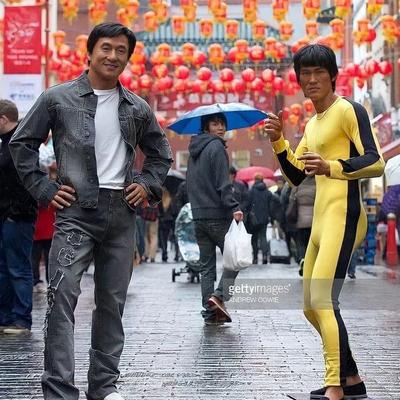 不知道真正的李小龙跟成龙看了会作何感想