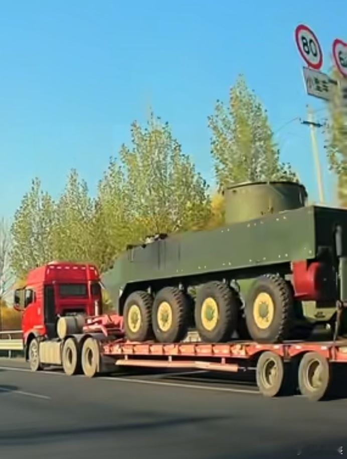 新型两栖轮战？螺旋桨还没有美国佬ACV大呢中国海军力量烽火问鼎计划中美军事力量