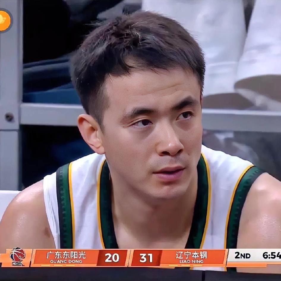 说实话，辽篮第二阶段3场比赛之所以能取胜！我认为主教练乌戈让一个人放弃首发是明智