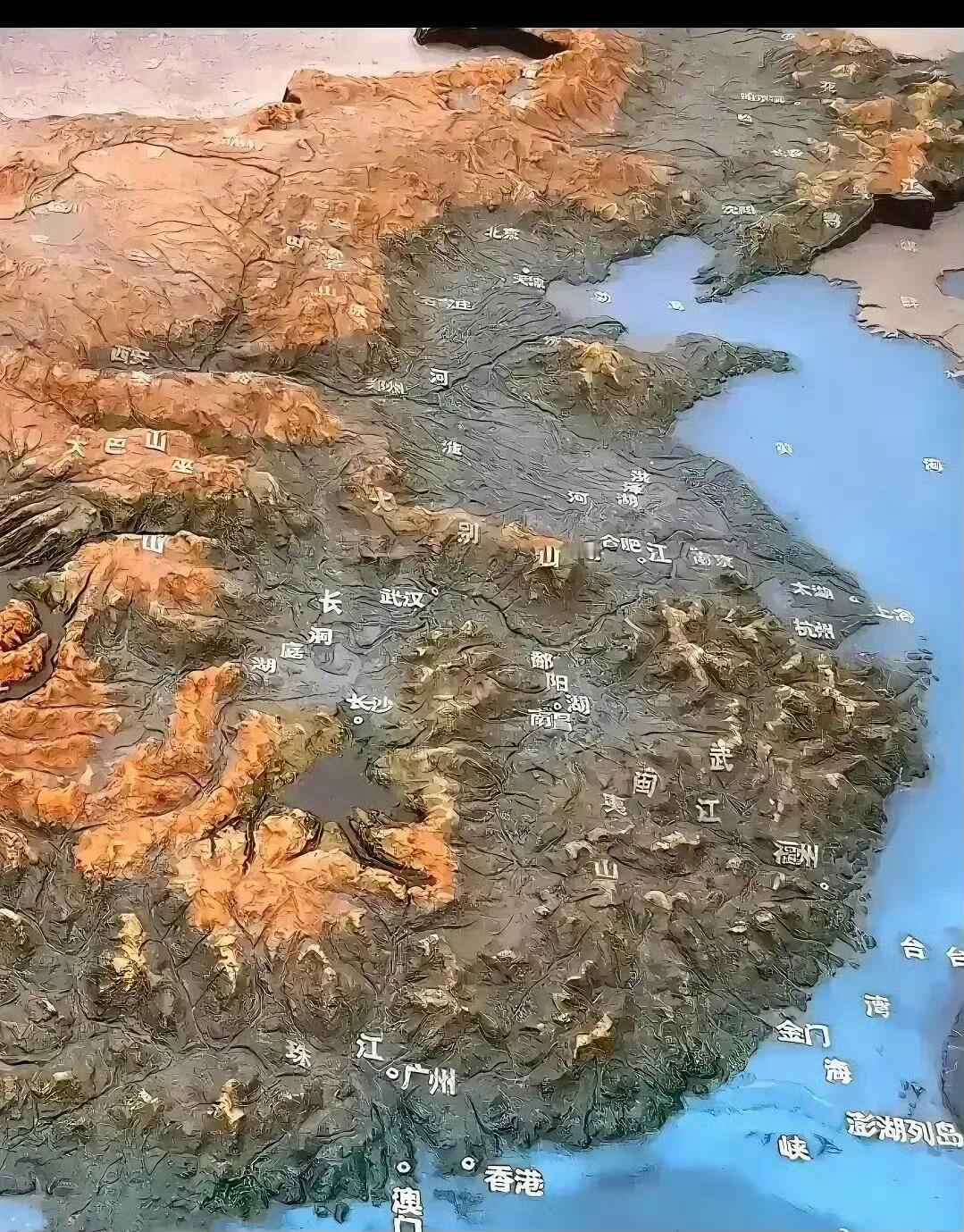 以前去河南，说他们那里以前是大海，看这个图有点相信了。也明白古时候为啥从北到南