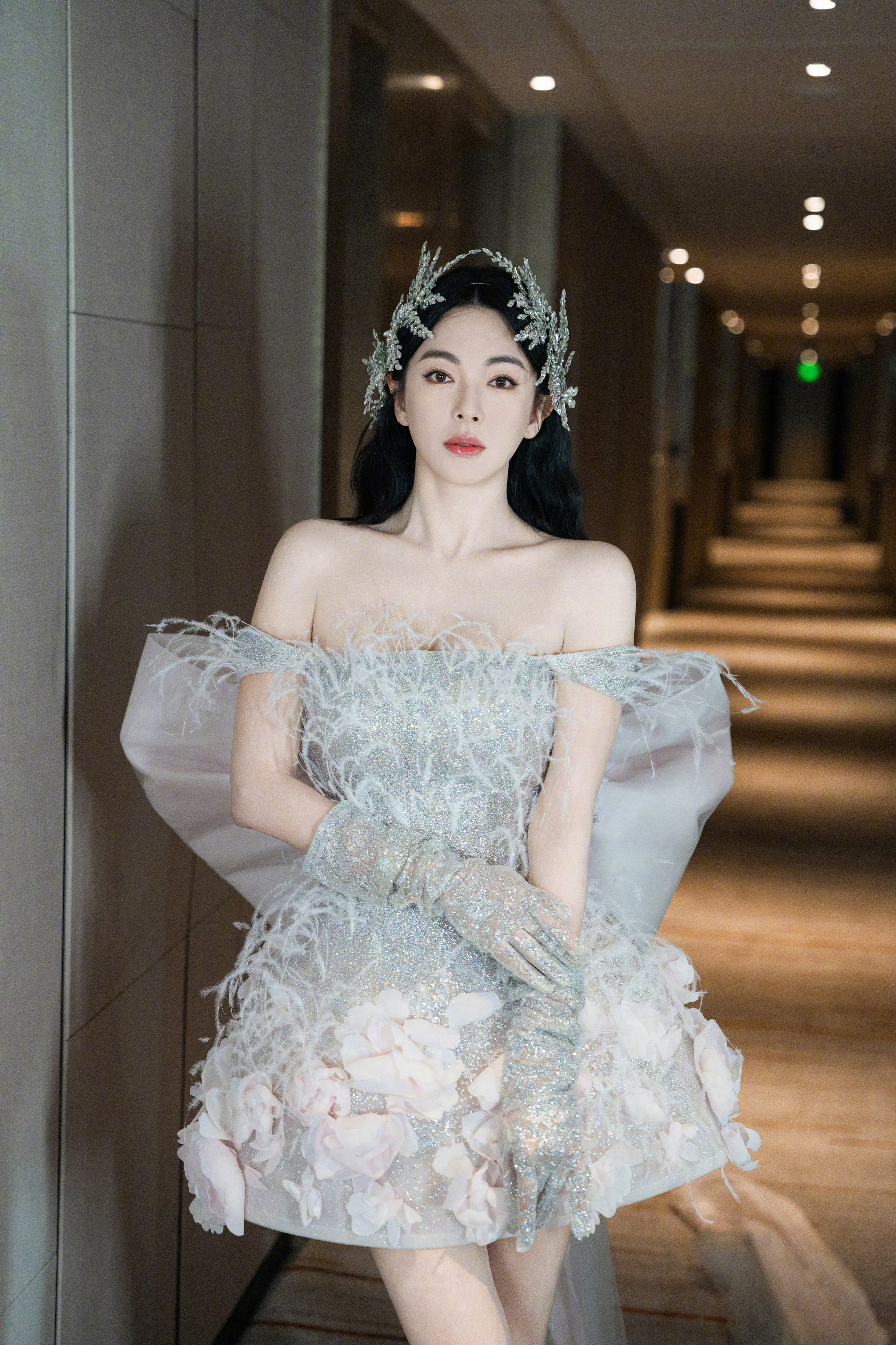 张雨绮x曼妙身姿惹人羡张雨绮这两年只能被迫直播营业