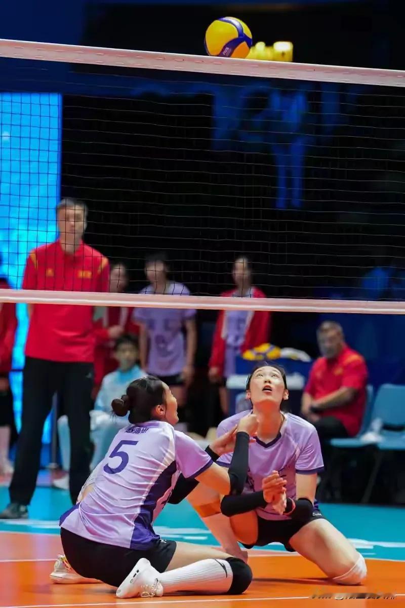 全运会河南女排零比三不敌江苏女排八进四将对阵上海女排！在昨天结束的全运会女排