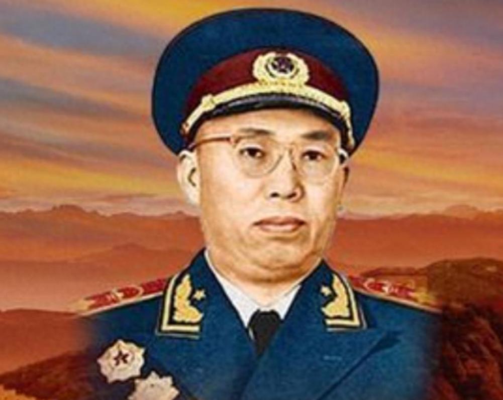 1952年，罗荣桓对三野兵团副司令说：把你定为副军级，有没有意见。（主要信